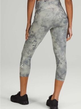 lululemon Seawheeze Swift Speed HR Crop 21” Elation Foil Diamond Dye Gray Size 4